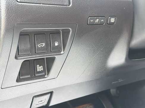 Used 2015 Lexus RX 450h FWD image 16