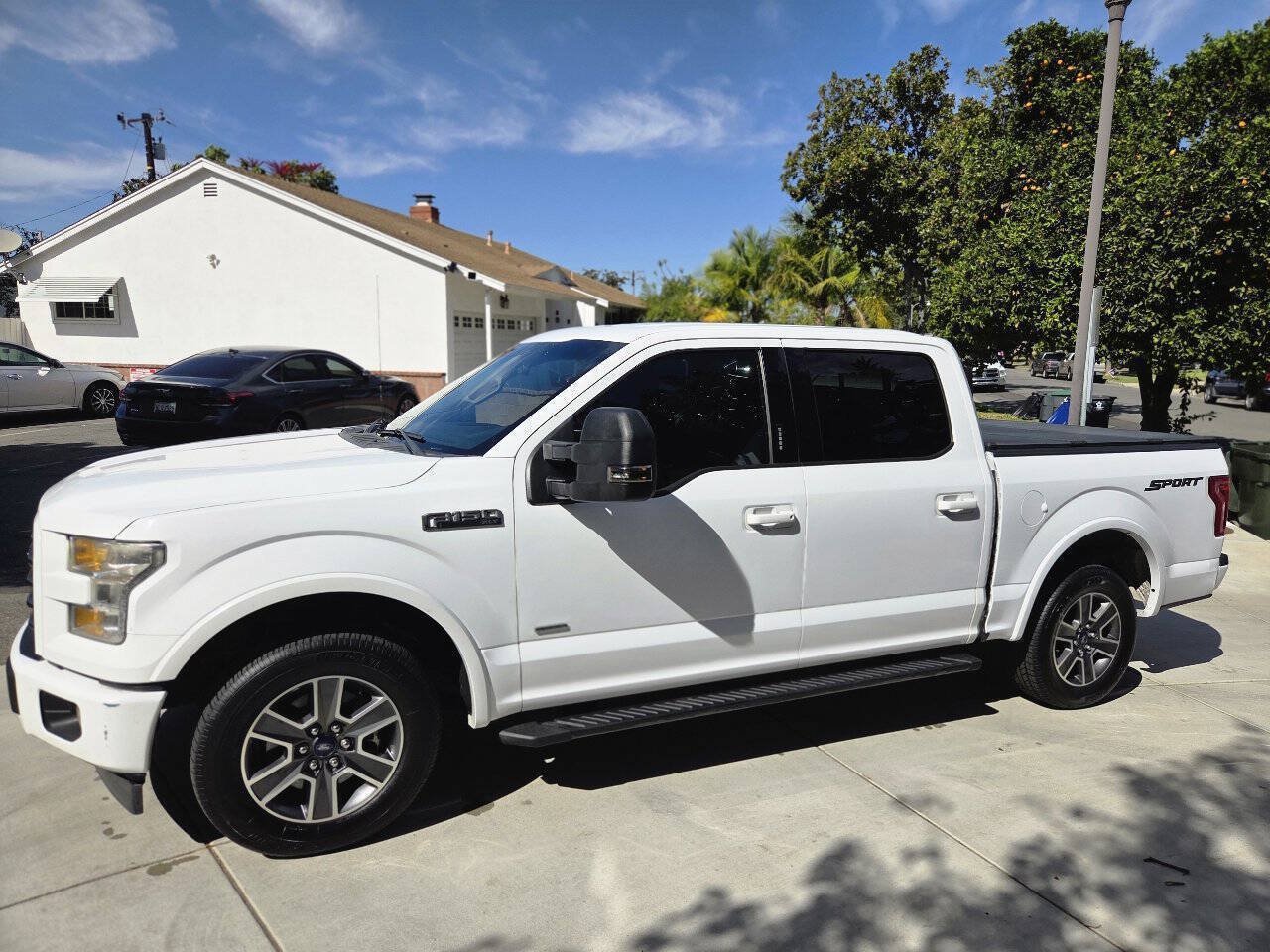 Used 2017 Ford F150 XLT w/ Equipment Group 302A Luxury RWD image 11