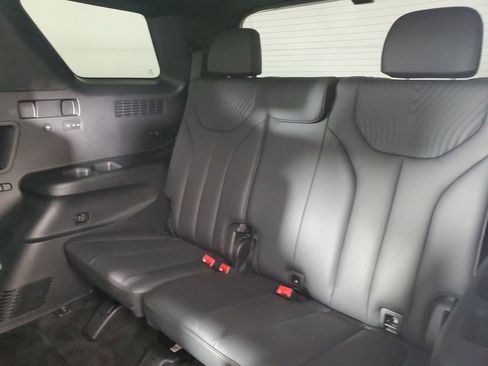 Used 2024 Hyundai Palisade Calligraphy image 14