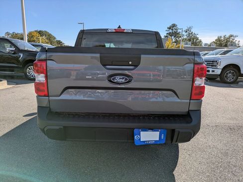 New 2025 Ford Maverick XL image 5