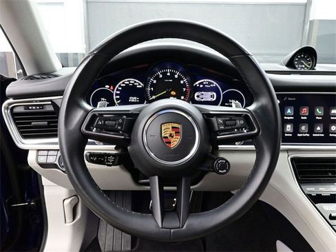 Used 2023 Porsche Panamera 4S w/ Premium Package image 7
