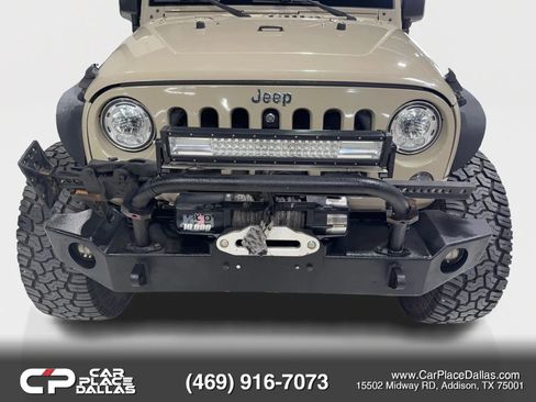 Used 2018 Jeep Wrangler Rubicon w/ Power Convenience Group AWD/4WD image 5