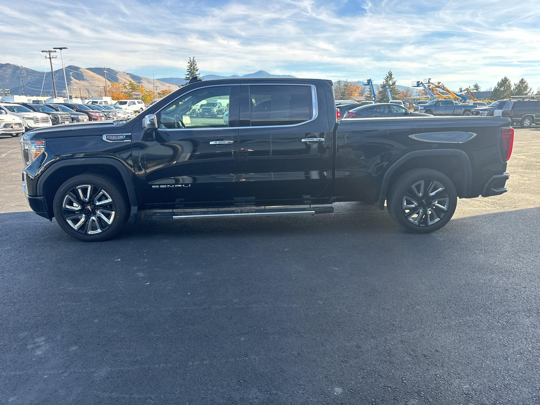 Used 2019 GMC Sierra 1500 Denali w/ LPO, GMC Protection Package AWD/4WD image 1