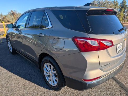 Used 2019 Chevrolet Equinox LT image 3