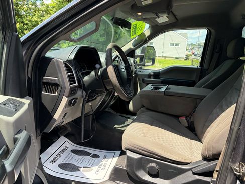 Used 2017 Ford F350 XLT w/ XLT Value Package AWD/4WD image 8