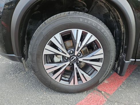 Used 2023 Nissan Rogue SV image 33