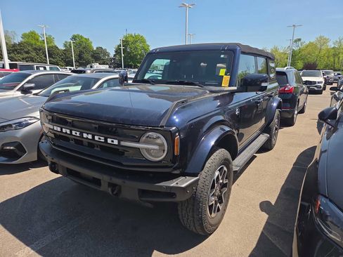 Used 2021 Ford Bronco Outer Banks image 10