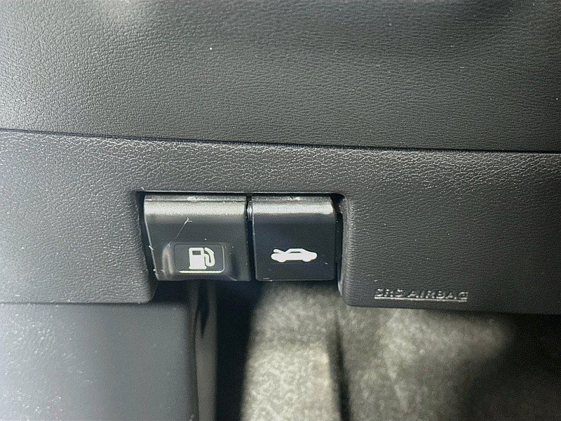 Used 2023 Nissan Kicks SV FWD image 10