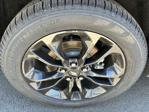 New 2026 Dodge Durango GT image 4