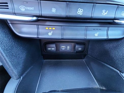 Used 2019 Hyundai Santa Fe Limited image 28