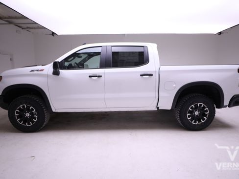 New 2026 Chevrolet Silverado 1500 ZR2 image 2