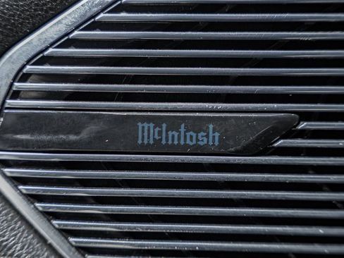 Used 2022 Jeep Grand Cherokee Overland w/ Luxury Tech Group IV image 24