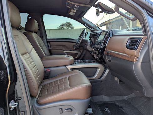 Used 2023 Nissan Titan Platinum Reserve w/ Moonroof Package image 27