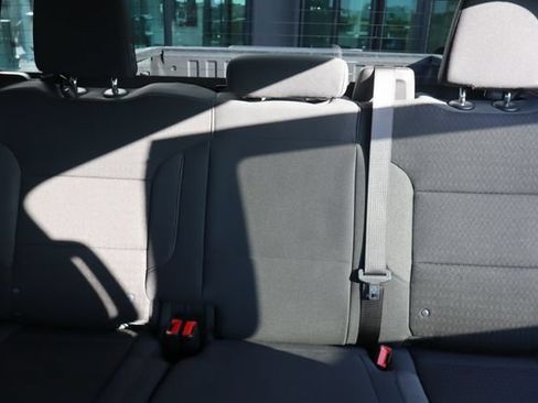 Used 2025 Chevrolet Silverado 1500 LT RWD image 15