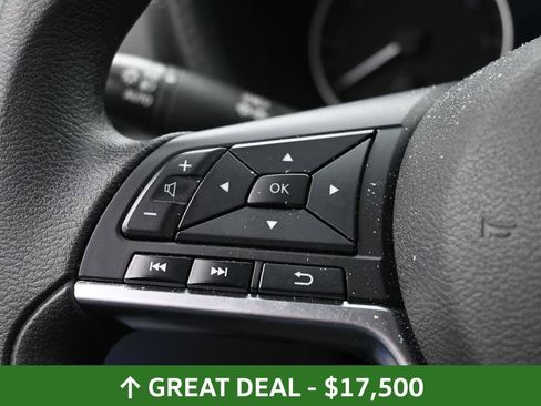 Used 2025 Nissan Sentra SV image 26