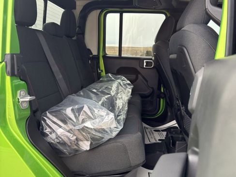 New 2026 Jeep Gladiator Rubicon image 16