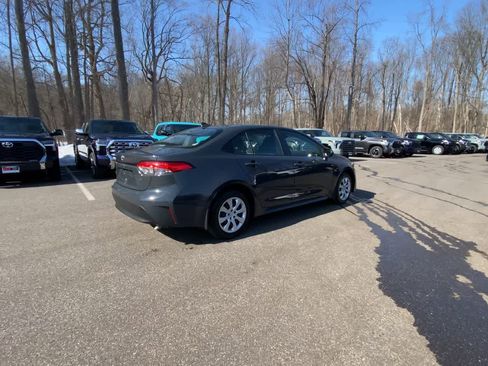 Used 2023 Toyota Corolla LE image 11