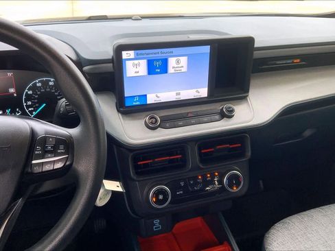 Used 2024 Ford Maverick XLT image 7