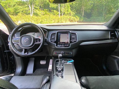 Used 2019 Volvo XC90 T5 R-Design w/ Protection Package Premier FWD image 43