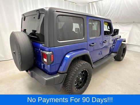 Used 2018 Jeep Wrangler Unlimited Sahara w/ Cold Weather Group AWD/4WD image 3