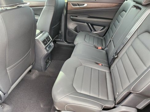 New 2026 Volkswagen Atlas SEL image 18