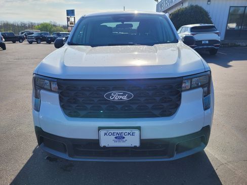 New 2026 Ford Maverick XLT w/ Equipment Group 301A AWD/4WD image 4