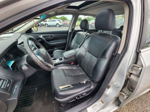 Used 2017 Nissan Altima 2.5 SL w/ Moonroof Package FWD image 14