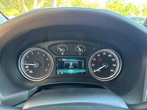 Used 2019 Buick Enclave Essence FWD image 29