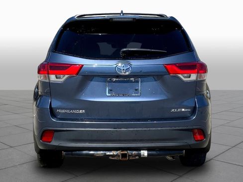 Used 2017 Toyota Highlander XLE AWD/4WD image 5