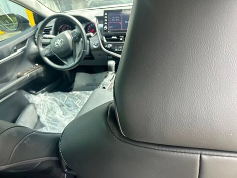 Used 2023 Toyota Camry XSE FWD image 16