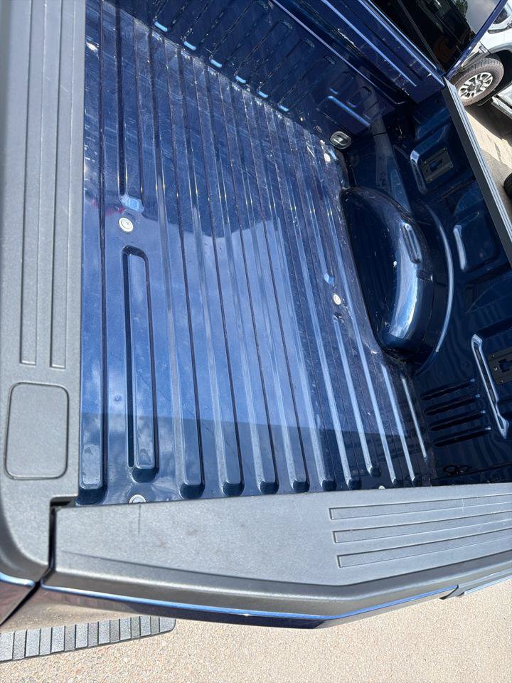 Used 2019 Ford F150 XLT w/ Equipment Group 302A Luxury AWD/4WD image 5