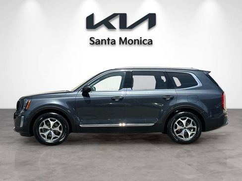 Used 2022 Kia Telluride EX w/ Towing Package AWD/4WD image 3