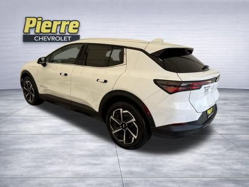 New 2026 Chevrolet Equinox EV LT image 2