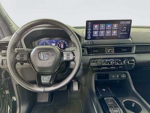 Used 2026 Honda Pilot Black Edition image 19