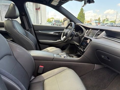 Used 2024 INFINITI QX50 Sport FWD image 32