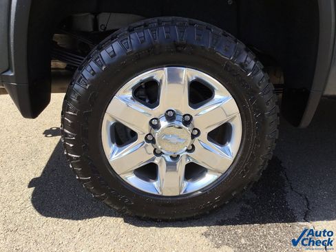 Used 2020 Chevrolet Silverado 3500 LTZ w/ LTZ Premium Package image 25