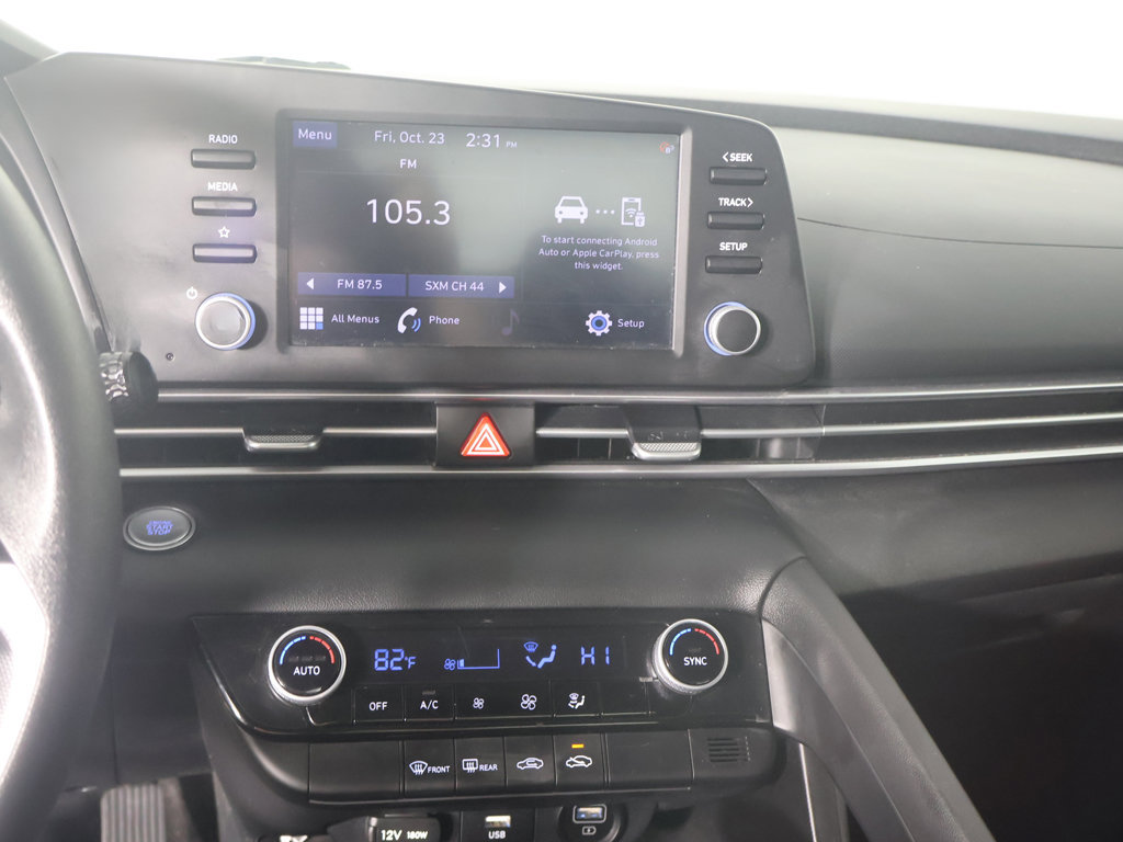 Used 2023 Hyundai Elantra SEL w/ Winter Weather Package FWD image 39