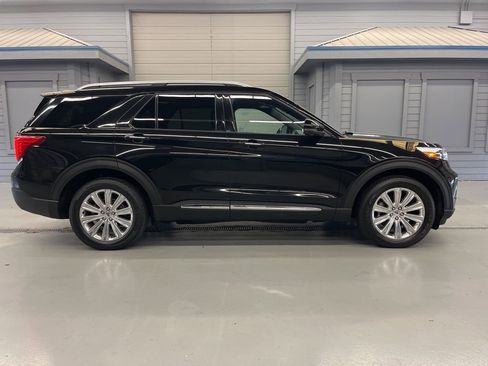 Used 2020 Ford Explorer Limited image 8
