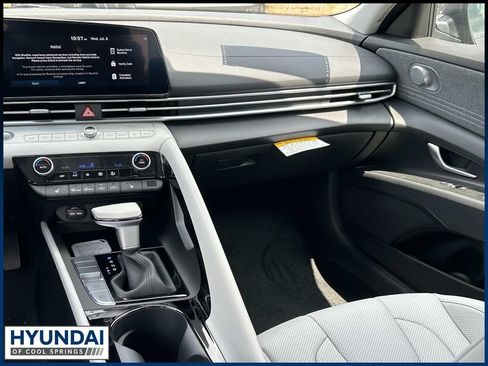 New 2026 Hyundai Elantra Limited FWD image 24