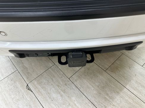 Used 2022 Jeep Grand Cherokee Laredo X image 38