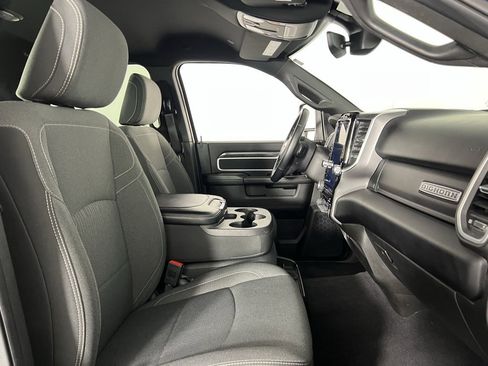 Used 2024 RAM 2500 Big Horn w/ Night Edition image 32