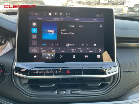 New 2026 Jeep Compass Latitude image 10