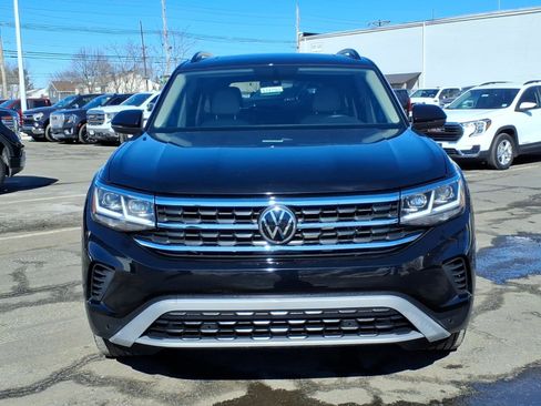 Used 2021 Volkswagen Atlas SE w/ Panoramic Sunroof Package image 2