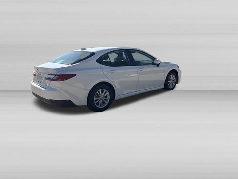 Used 2026 Toyota Camry LE FWD image 4