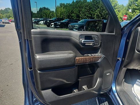 Used 2019 GMC Sierra 1500 Denali w/ Denali Ultimate Package AWD/4WD image 11