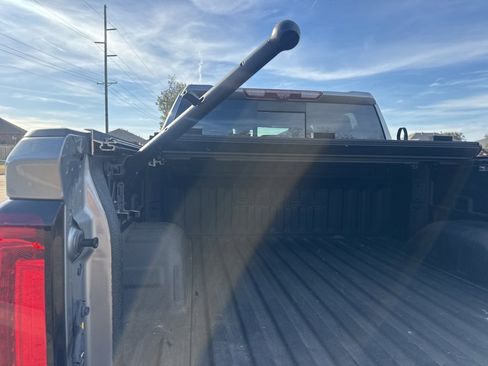 Used 2023 GMC Sierra 1500 Denali image 7