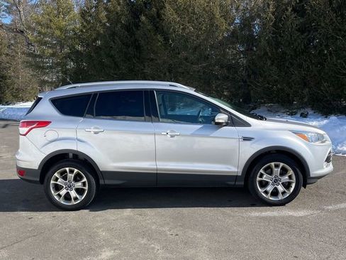 Used 2016 Ford Escape Titanium image 3