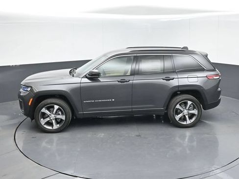 New 2026 Jeep Grand Cherokee Limited RWD image 37