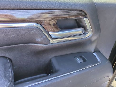 Used 2024 Chevrolet Silverado 2500 LT image 15