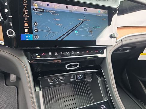 New 2026 Jeep Grand Cherokee Summit AWD/4WD image 19